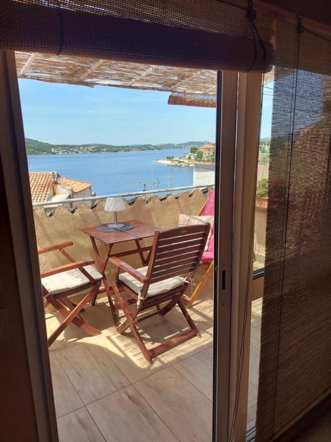 Apartment Lili Σίμπενικ Εξωτερικό φωτογραφία