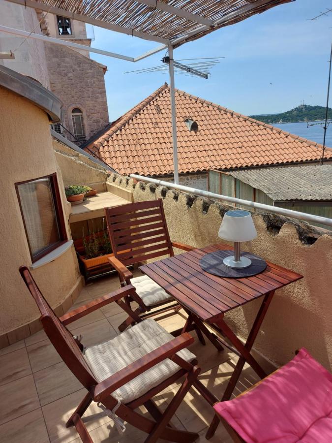 Apartment Lili Σίμπενικ Εξωτερικό φωτογραφία